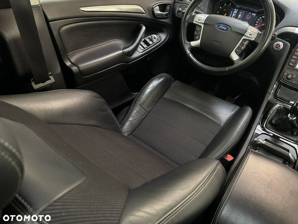 Ford S-Max 2.0 TDCi DPF Titanium X - 23