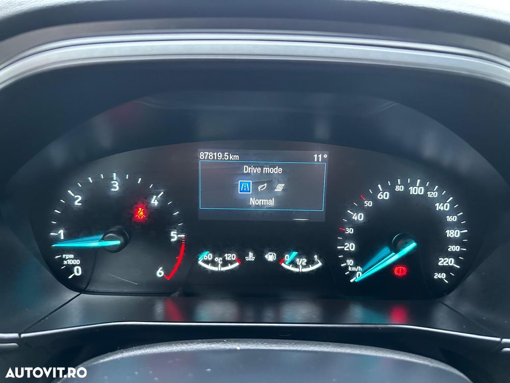 Ford Focus 1.5 EcoBlue Connected - 22