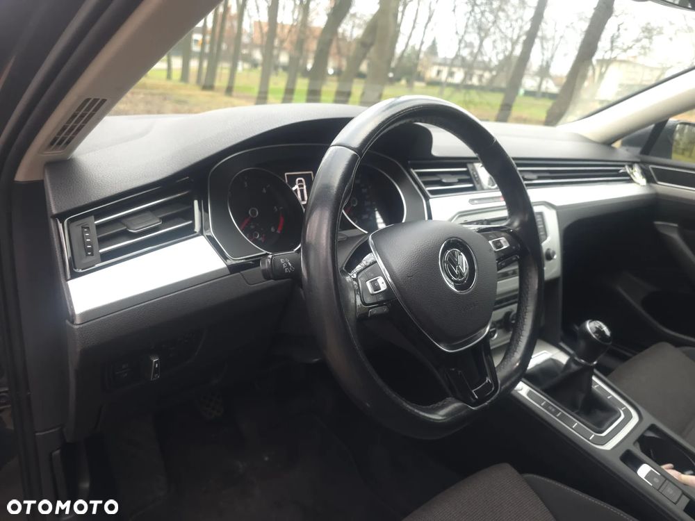 Volkswagen Passat Variant 1.6 TDI (BlueMotion Technology) Comfortline - 10