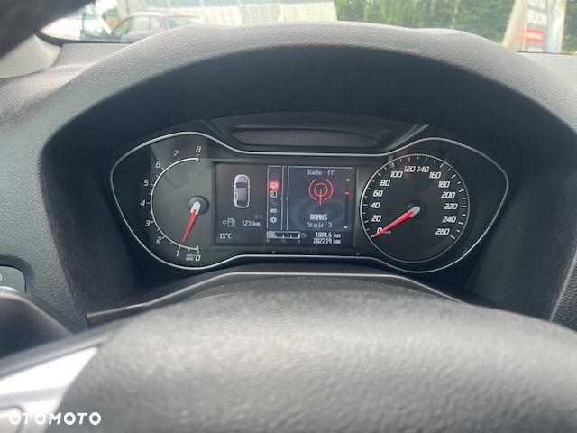 Ford Mondeo - 10