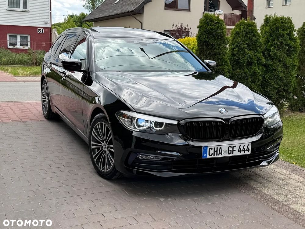 BMW Seria 5 520d Sport Line - 2