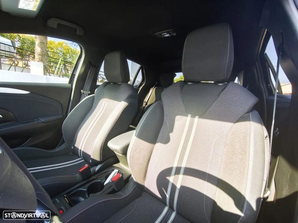 Opel Corsa 1.2 T GS - 37
