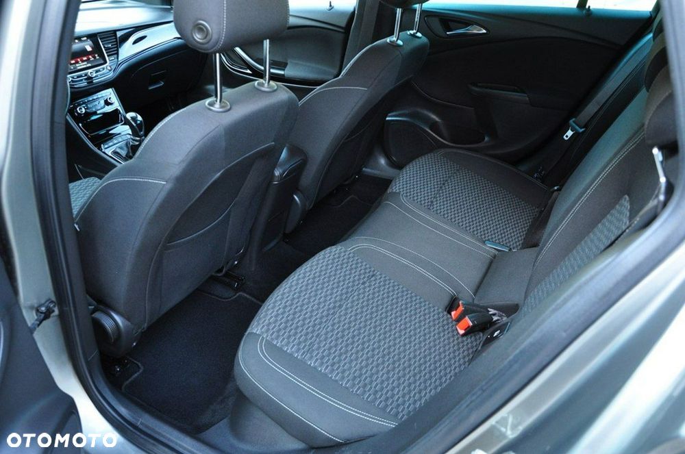 Opel Astra - 25