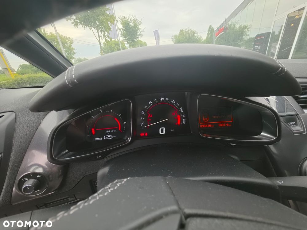 DS Automobiles DS 5 - 8