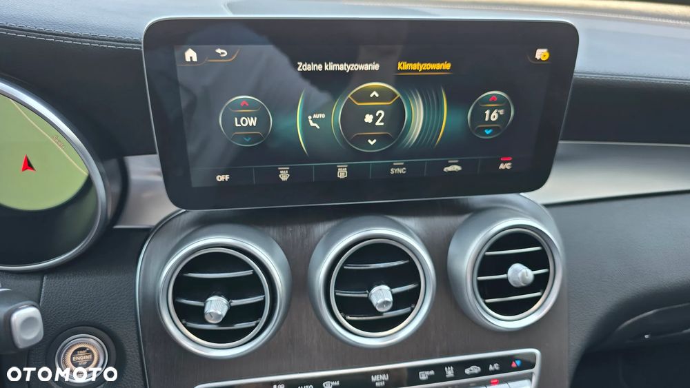 Mercedes-Benz GLC 300 de 4Matic 9G-TRONIC AMG Line Plus - 40