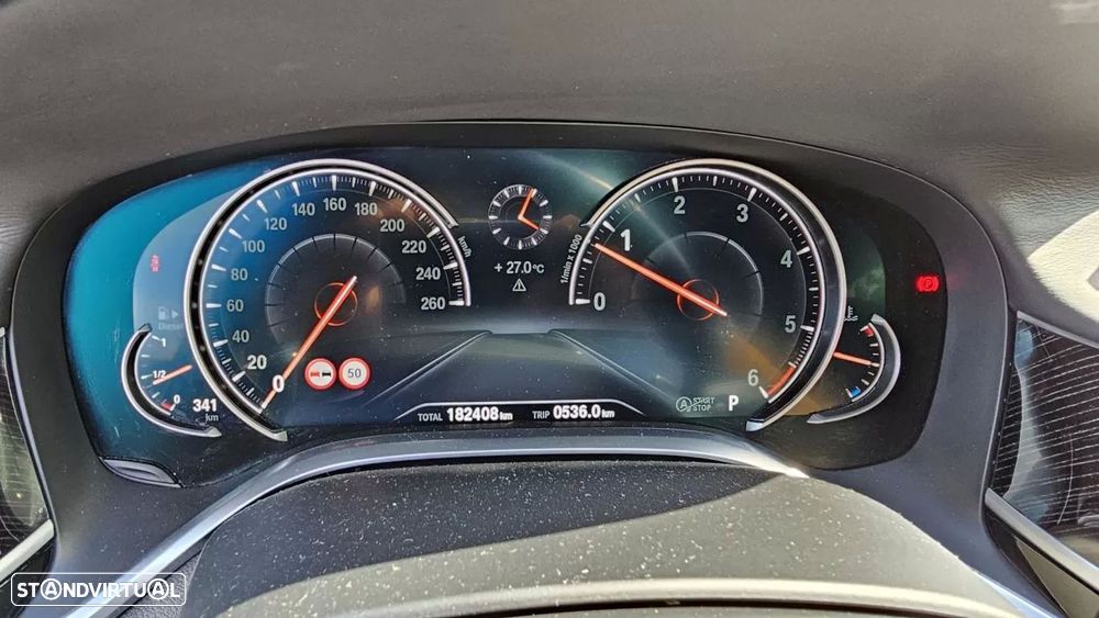 BMW 750 d xDrive Pack M - 29