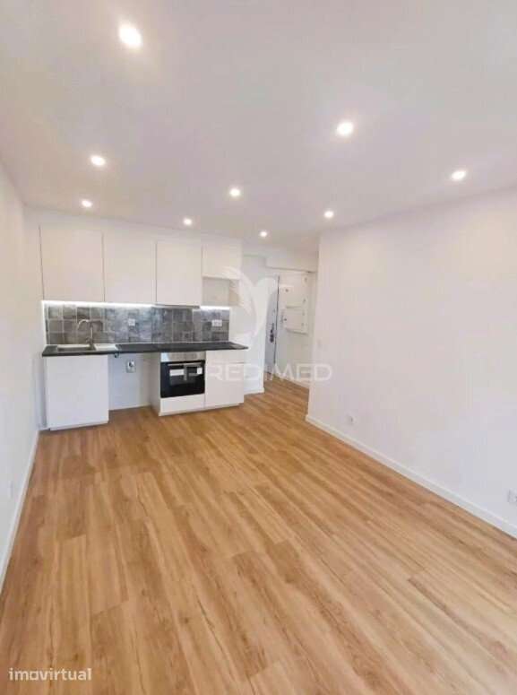Apartamento T2 em Odivelas - Grande imagem: 3/11