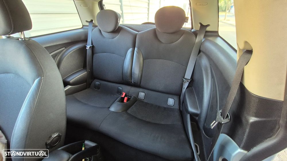 MINI 3 Portas Cooper SD - 18