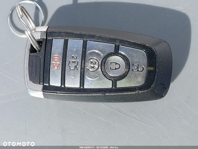 Ford Mustang - 16