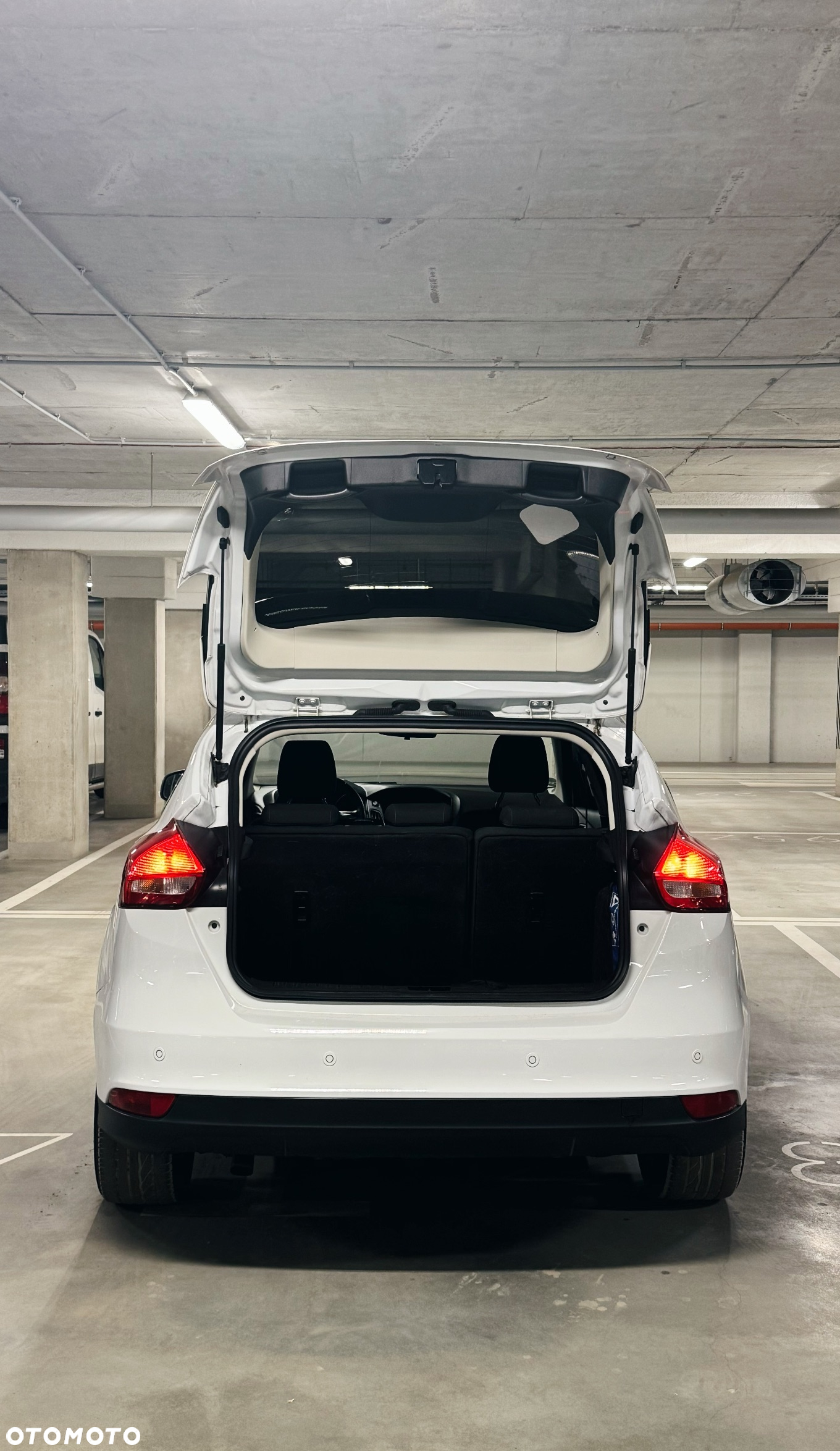 Ford Focus 1.5 EcoBlue Start-Stopp-System TITANIUM - 15