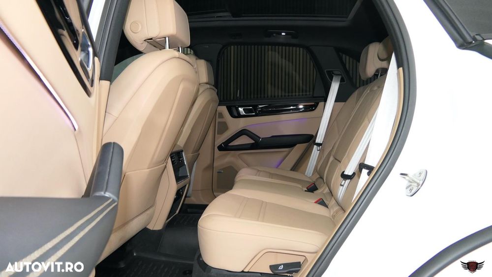 Porsche Cayenne Tiptronic S Platinum Edition - 34