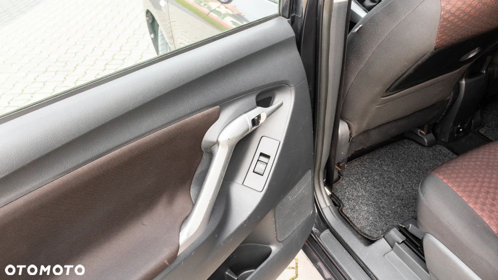 Toyota Verso 1.6 Sol EU5 - 20