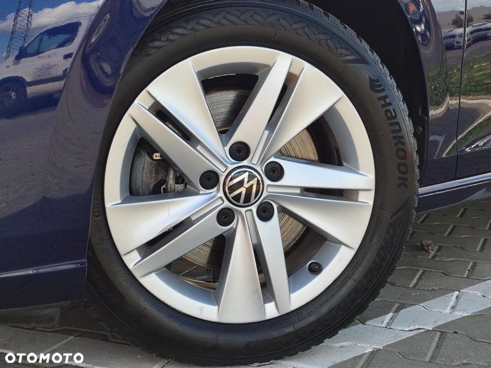 Volkswagen Golf - 9