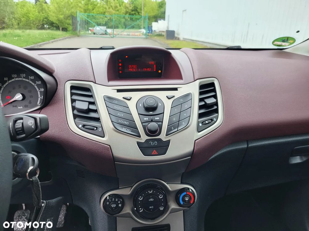 Ford Fiesta - 11