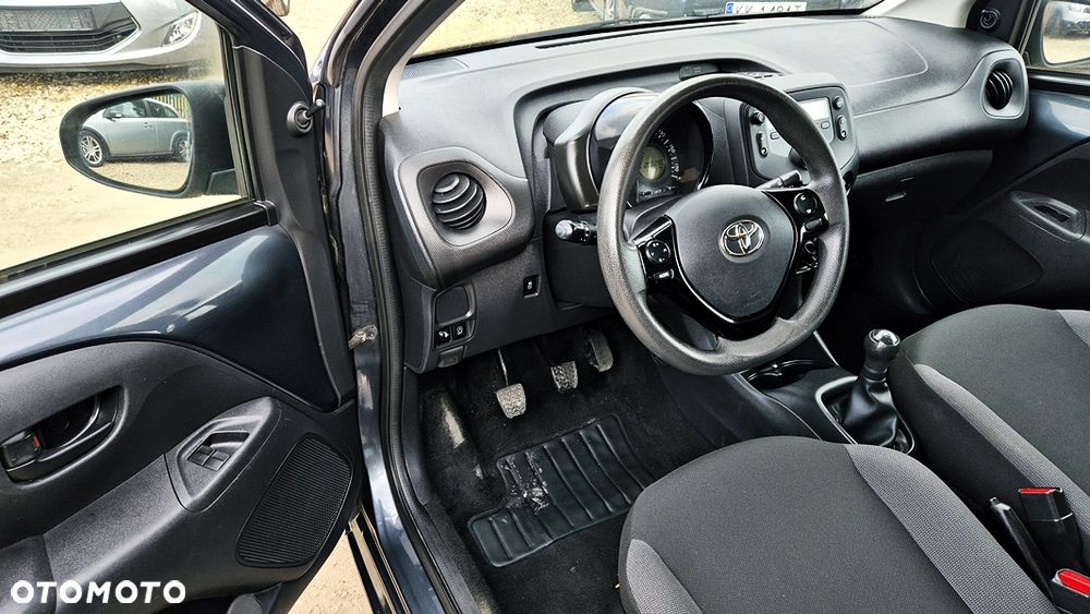 Toyota Aygo x-final - 32