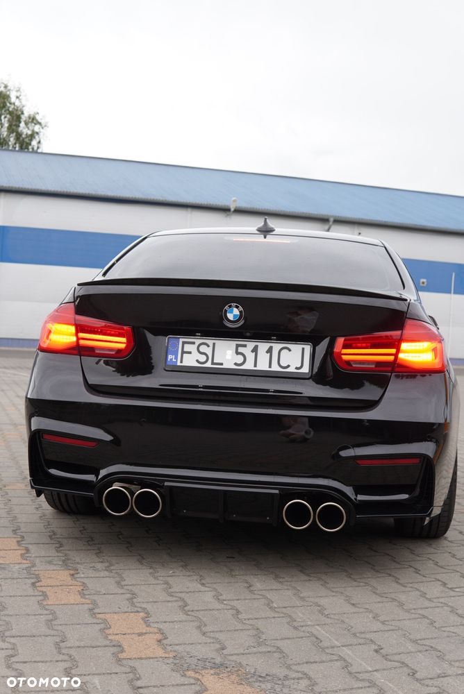 BMW Seria 3 330i GPF xDrive Sport Line - 8