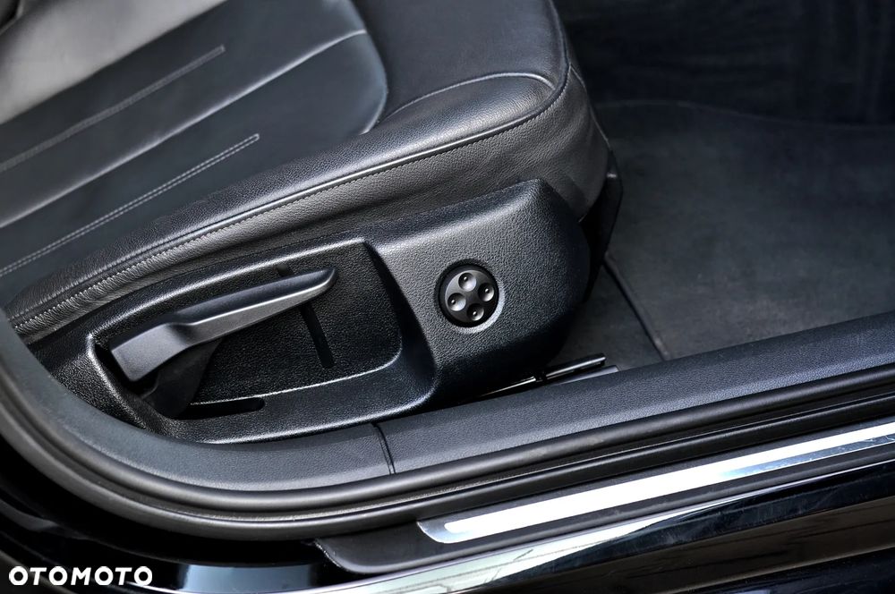 Audi A6 Avant 2.0 TDI ultra S tronic - 20