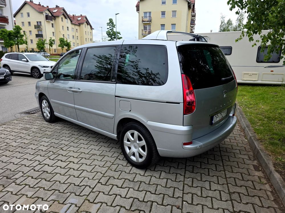 Peugeot 807 HDi 135 Premium - 2