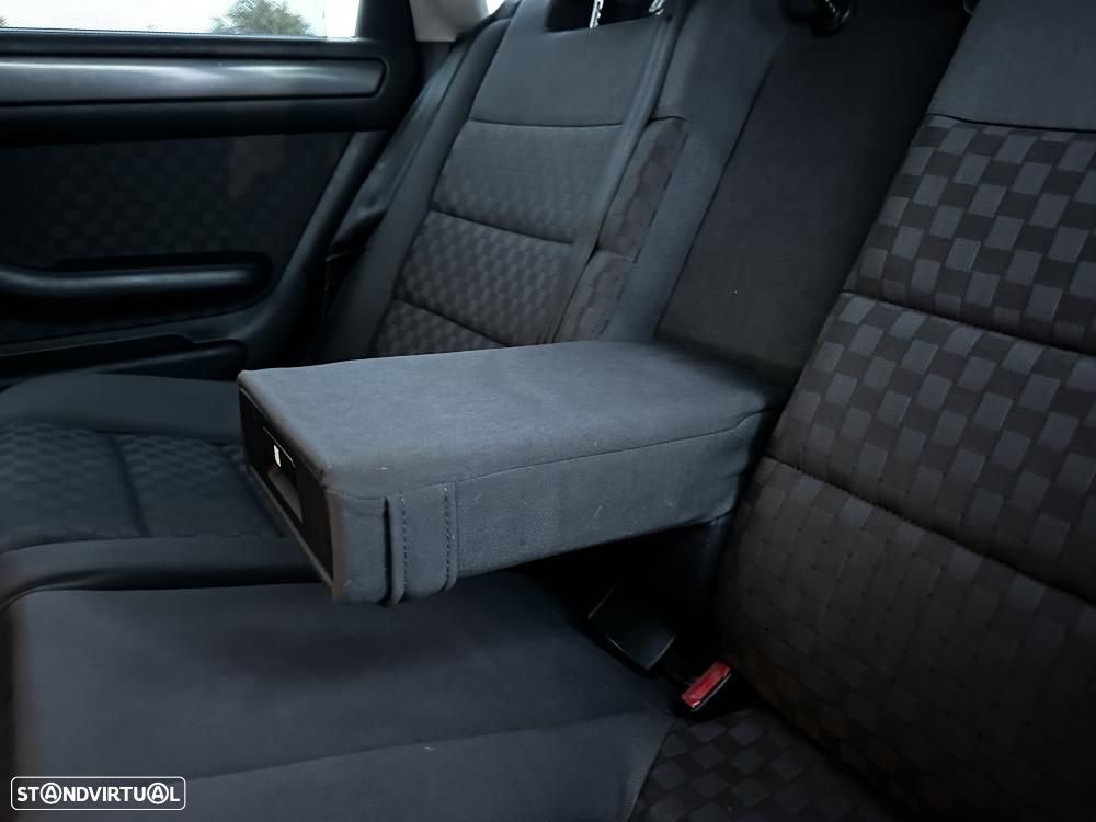 Audi A6 Avant 1.9 TDI - 33