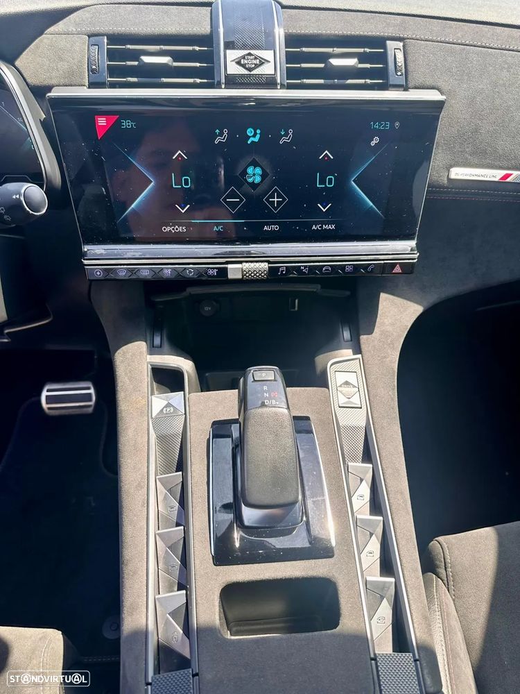 DS DS7 Crossback E-Tense Performance Line EAT8 - 11