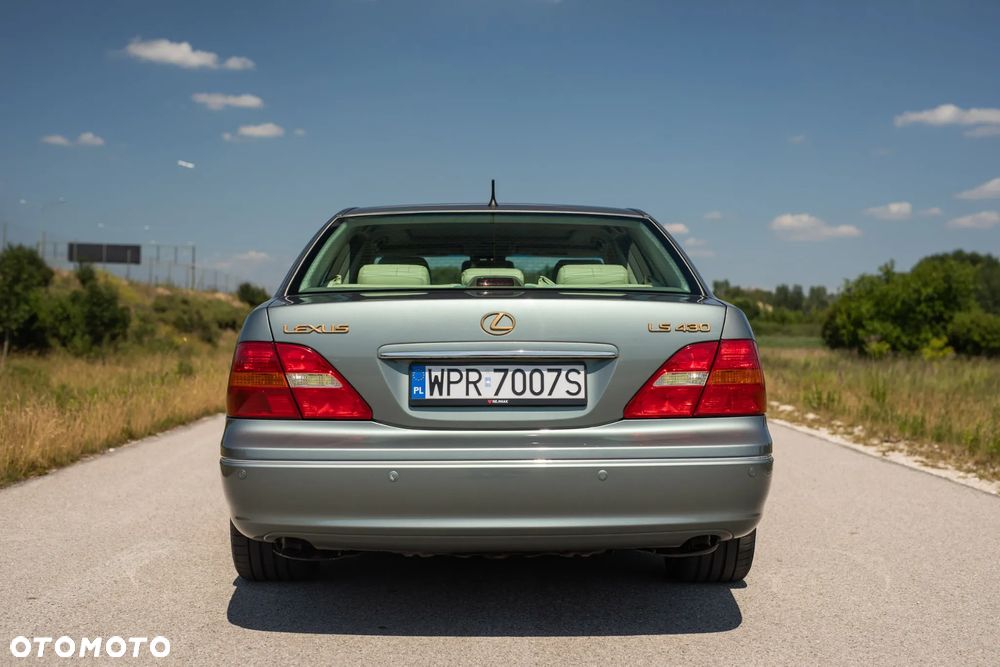 Lexus LS Prezydent - 10