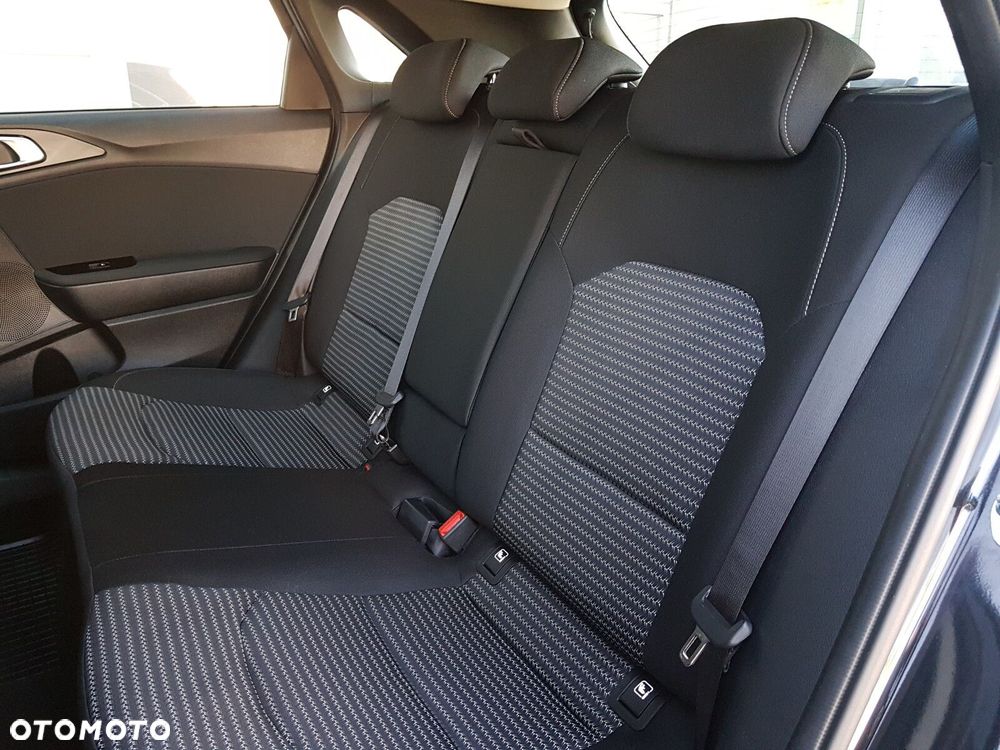 Kia Ceed 1.5 T-GDI M - 30