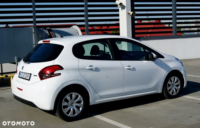 Peugeot 208 PureTech 82 Start & Stop Allure - 9