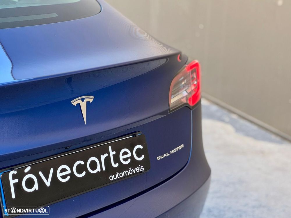 Tesla Model 3 Long-Range Dual Motor AWD - 38