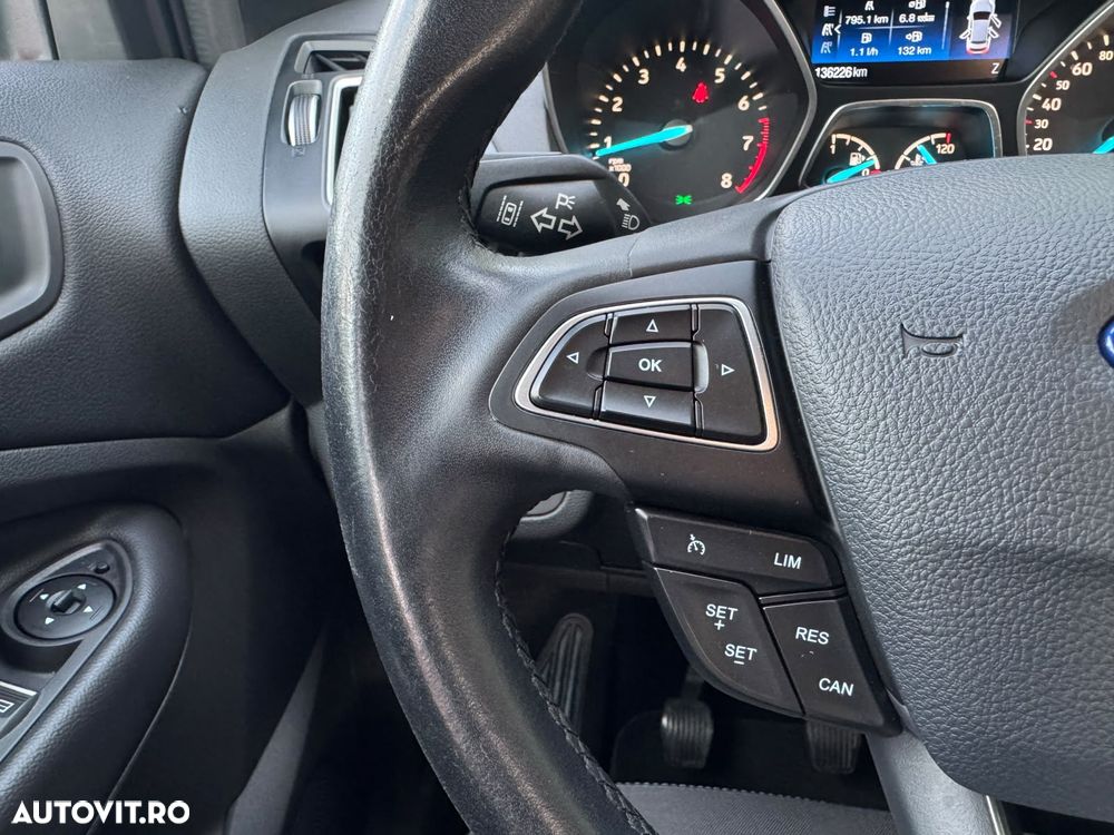 Ford Kuga 1.5 EcoBoost 2WD Trend - 22