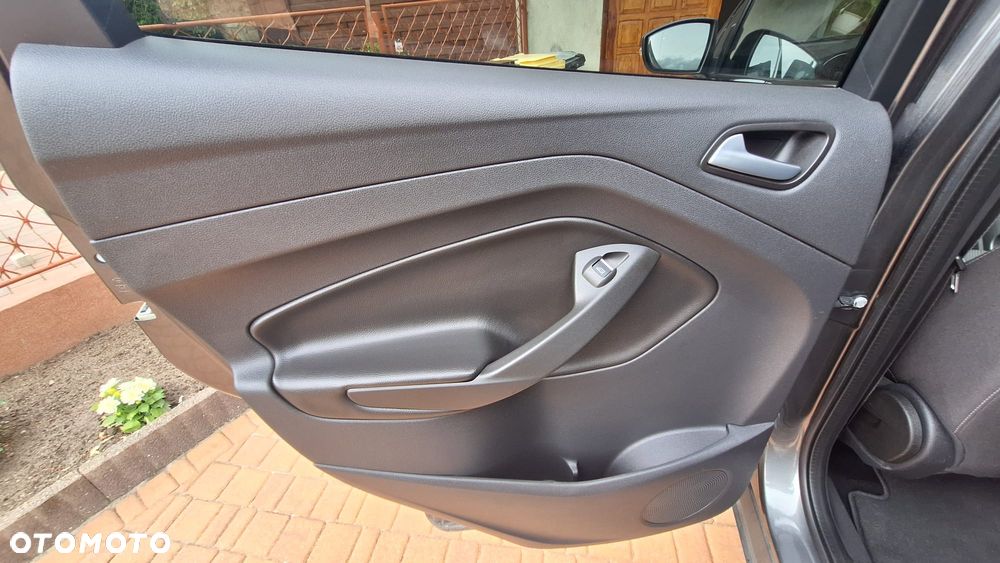Ford Kuga 2.0 TDCi 2x4 Trend - 13
