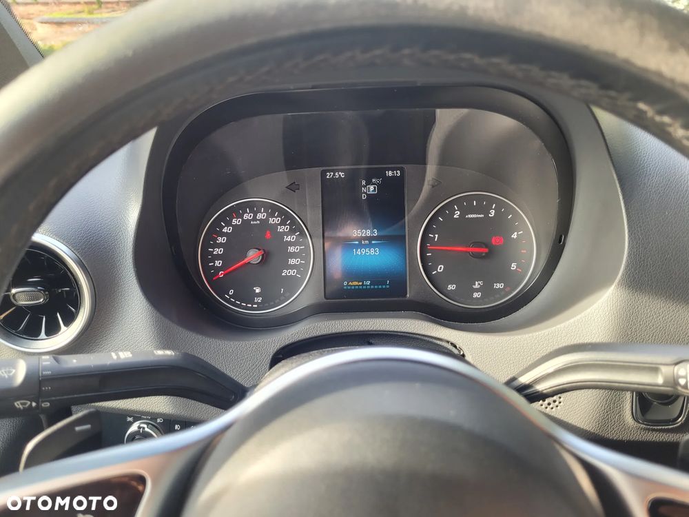 Mercedes-Benz Sprinter 319 - 13