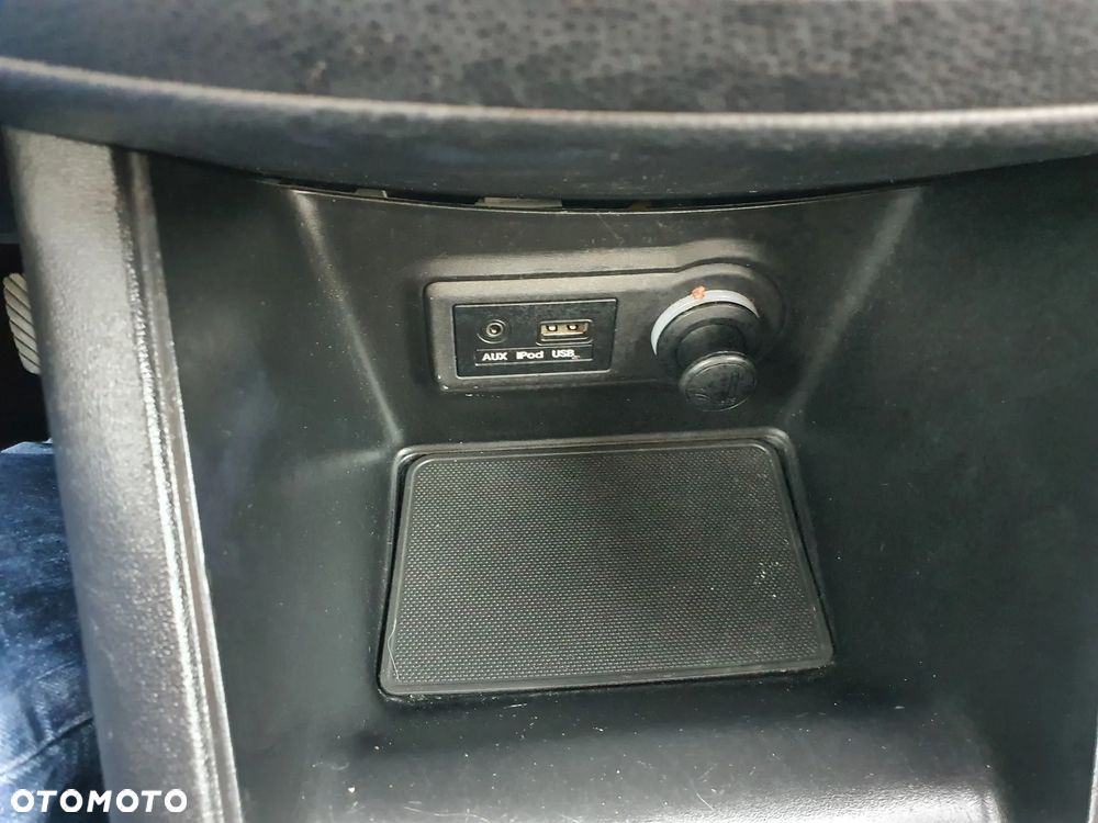 Hyundai ix20 1.4 blue Comfort - 21