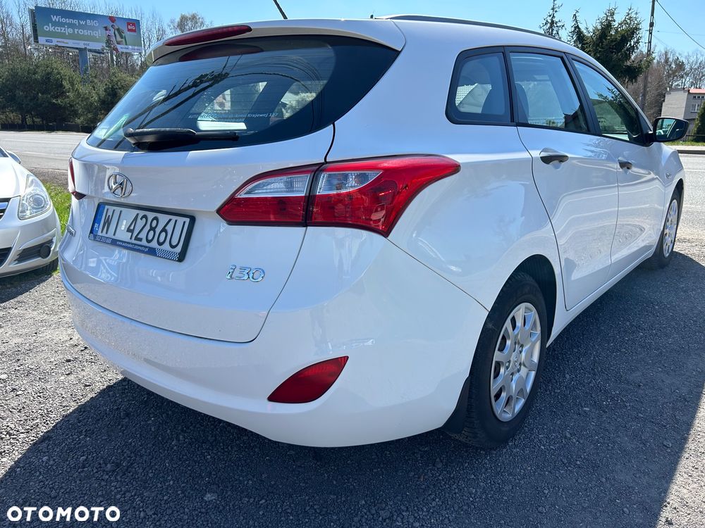 Hyundai i30 1.6 Comfort - 9