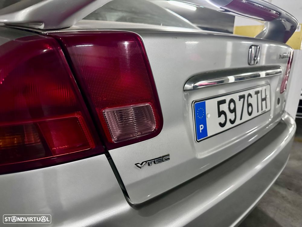 Honda Civic 1.6 ES - 1
