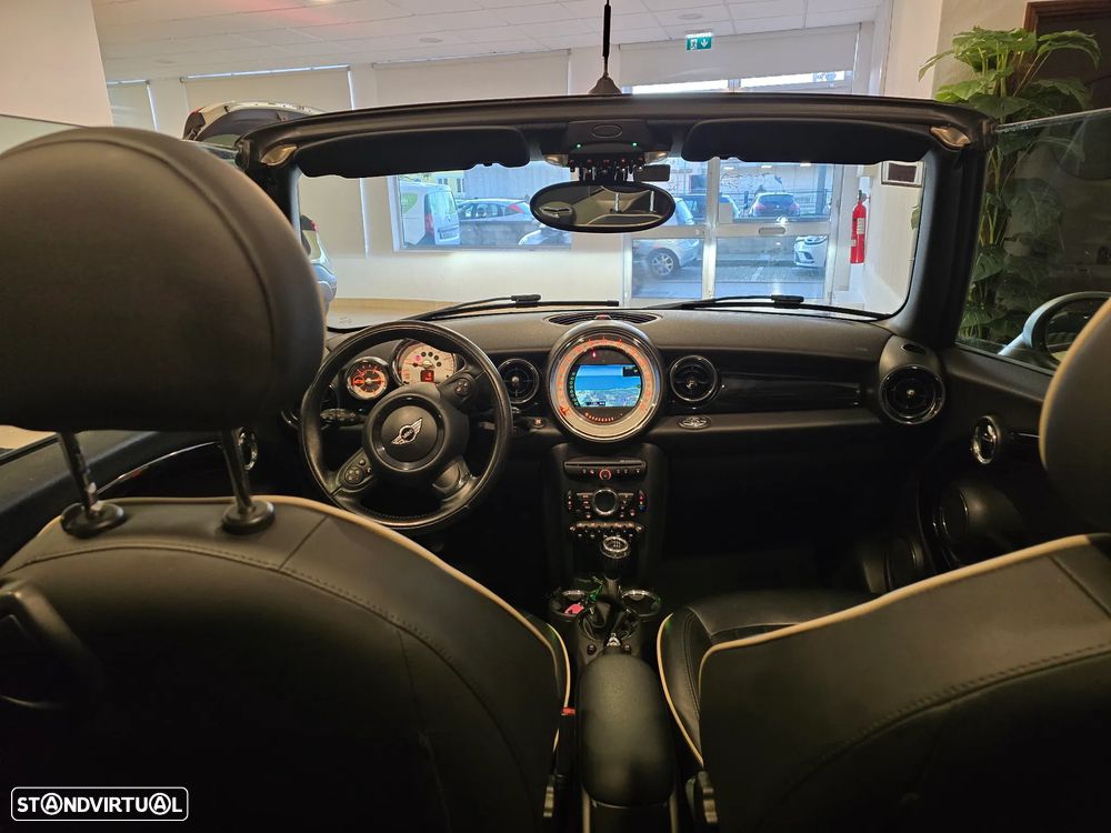 MINI Cabrio Cooper D - 8