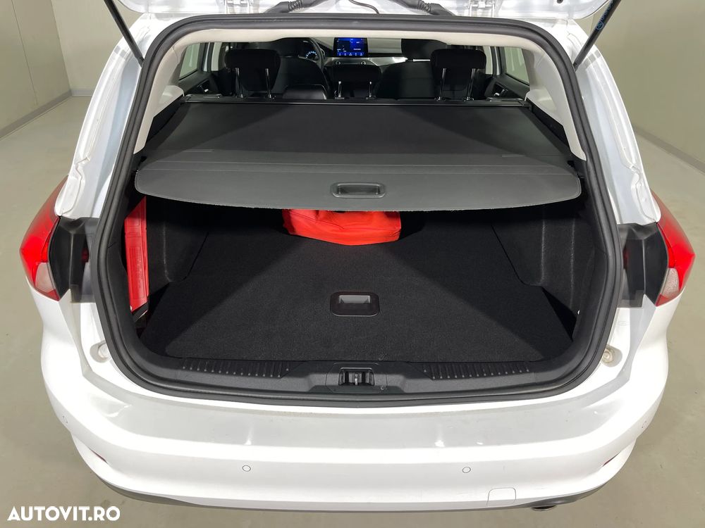 Ford Focus 1.5 EcoBlue Titanium - 13