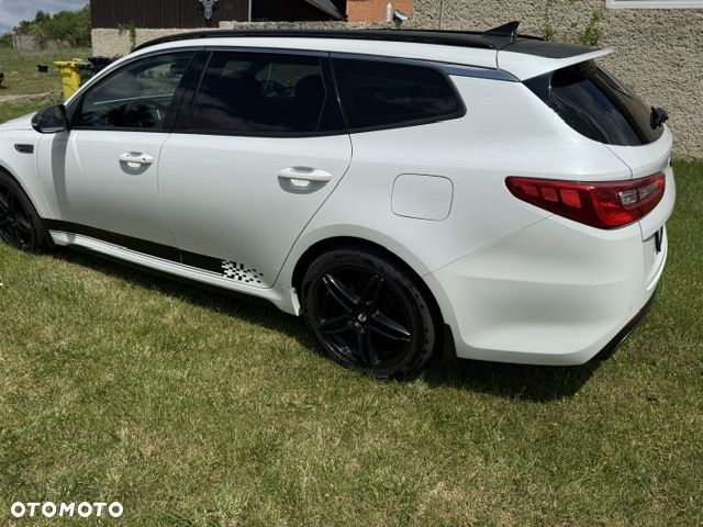 Kia Optima - 8