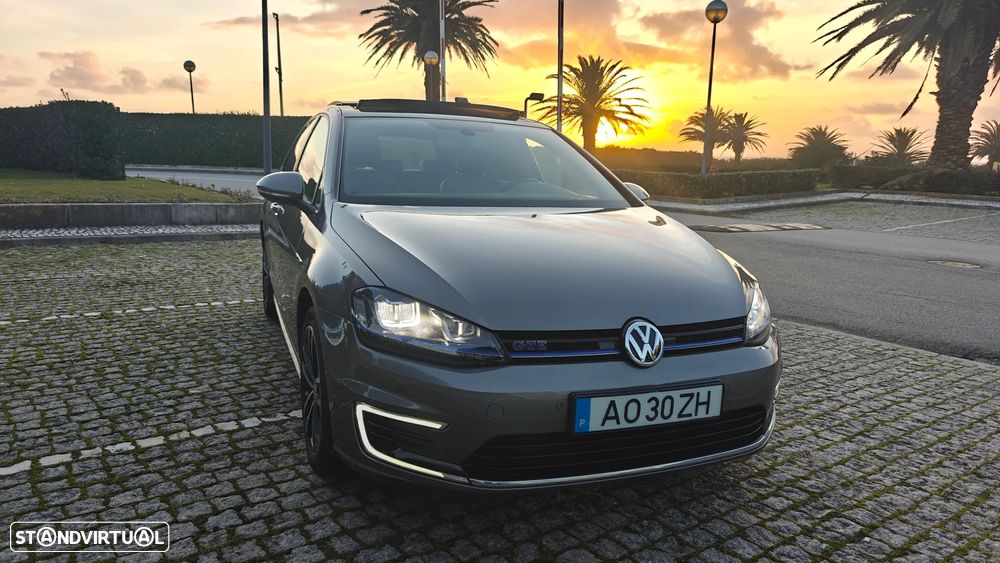 VW Golf 1.4 GTE Plug-In-Hybrid DSG - 1