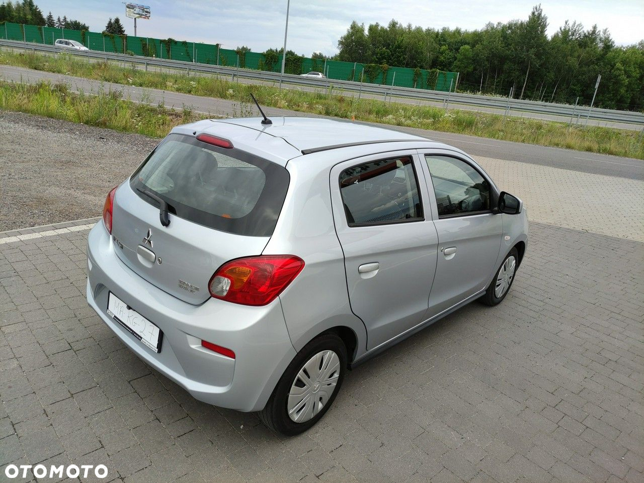 Mitsubishi Space Star - 13