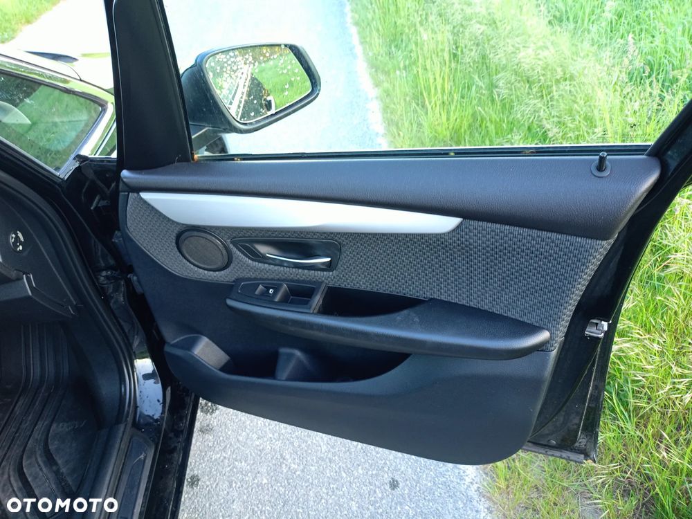 BMW Seria 2 218i Advantage - 27