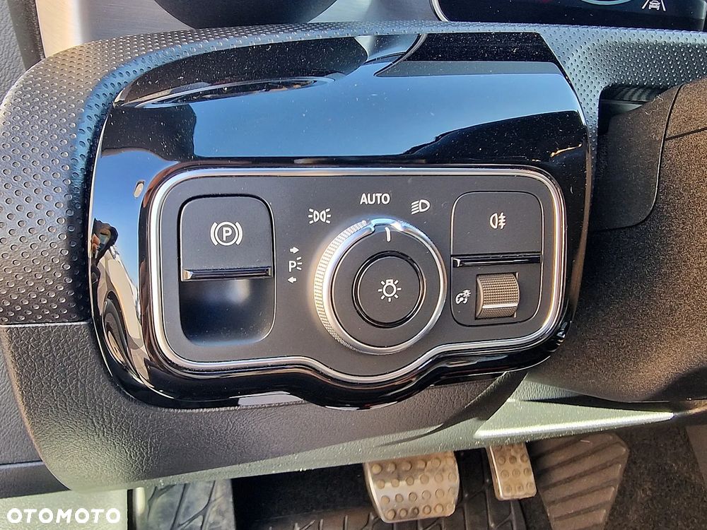 Mercedes-Benz CLA 200 d 8G-DCT Edition 1 - 14