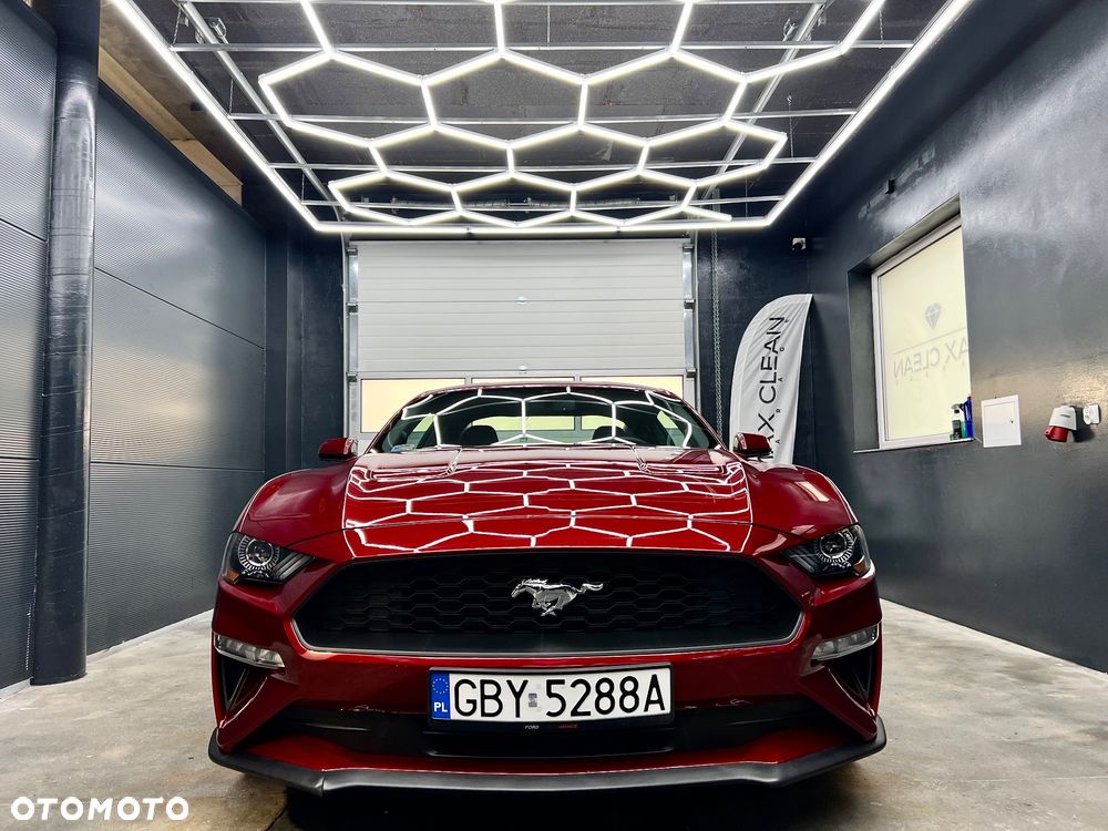 Ford Mustang - 3