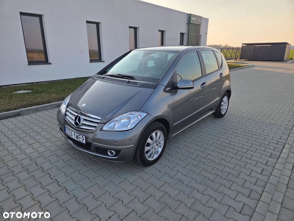 Mercedes-Benz Klasa A 170 BlueEFFICIENCY Avantgarde - 2