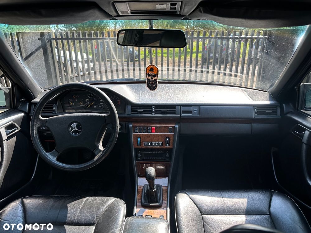 Mercedes-Benz W124 (1984-1993) - 9