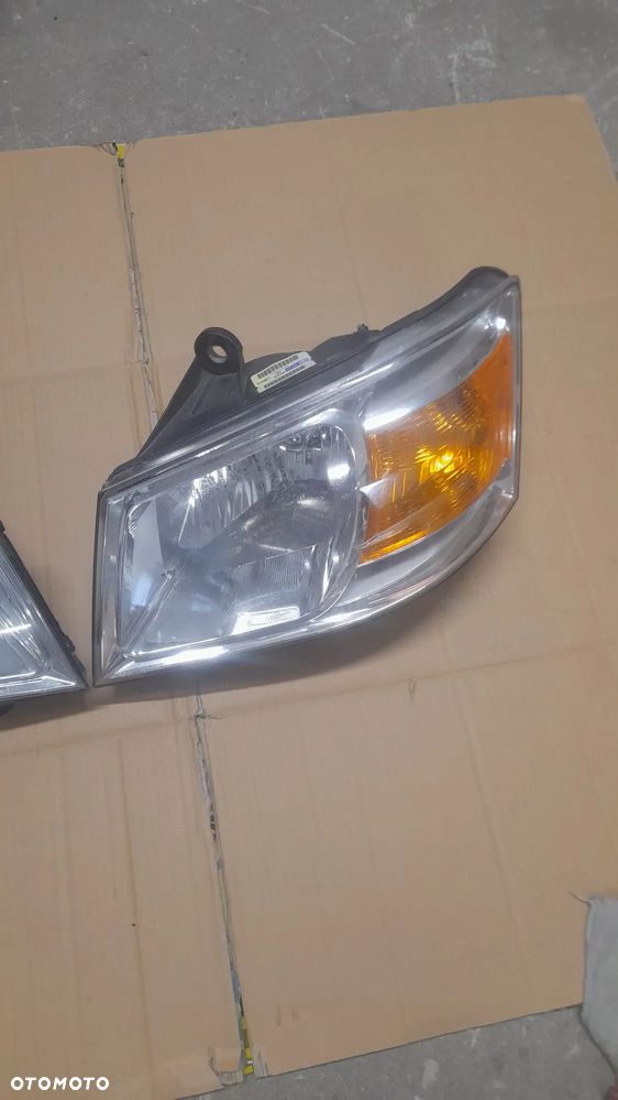 Dodge grand caravan 07/10 lampa przod lewa prawa - 2