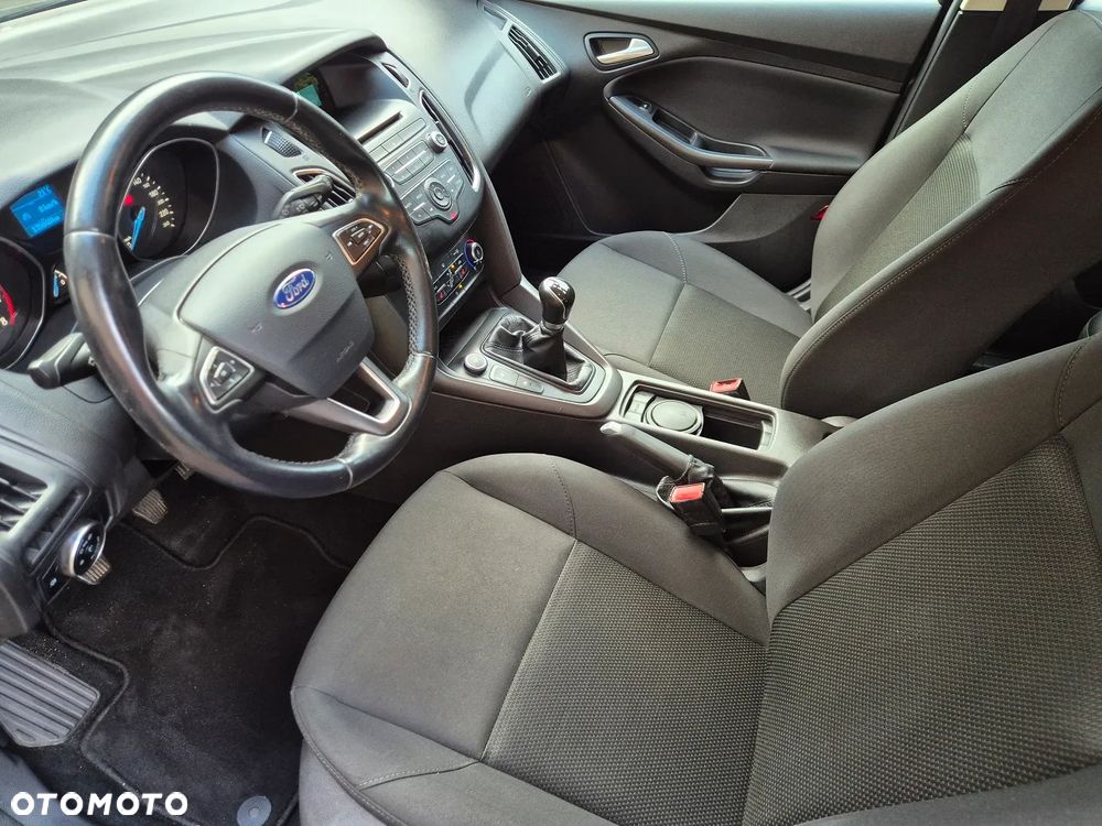 Ford Focus - 14