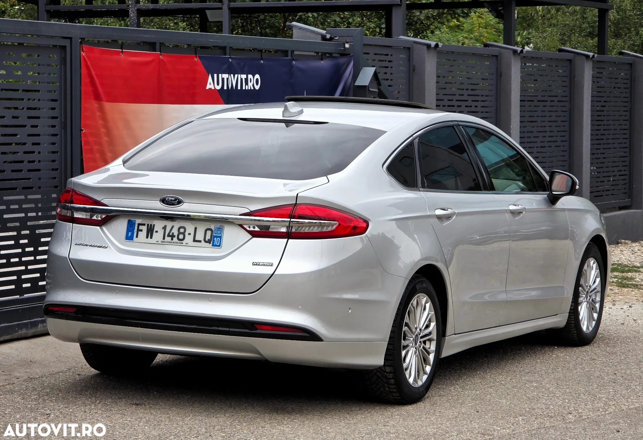 Ford Mondeo 2.0 HEV Titanium - 4