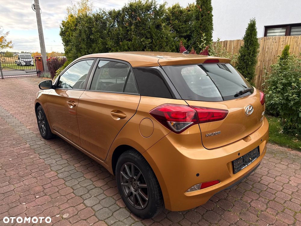 Hyundai i20 - 14