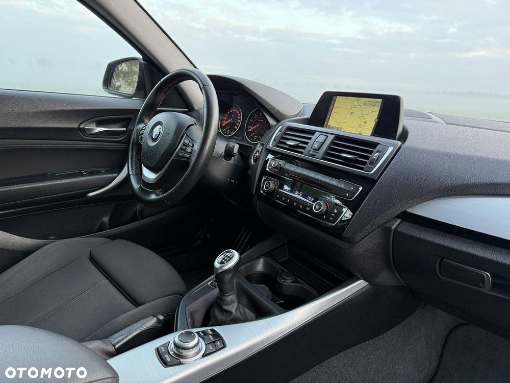 BMW Seria 2 220i Sport Line - 11