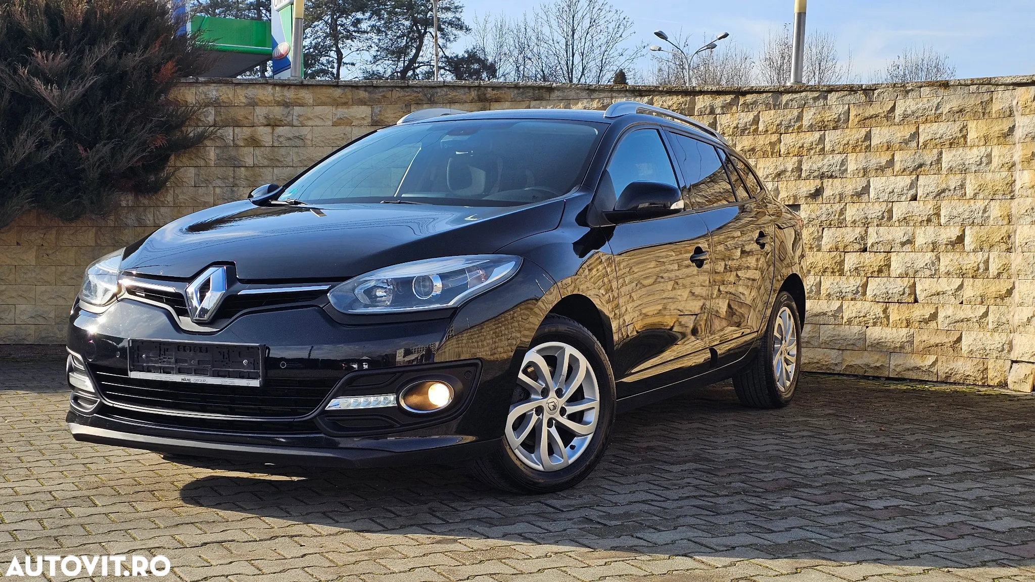 Renault Megane Grandtour ENERGY TCe 130 BOSE EDITION - 4